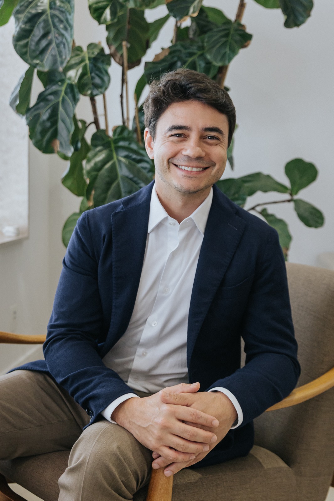 Dr. Rafael de Fina